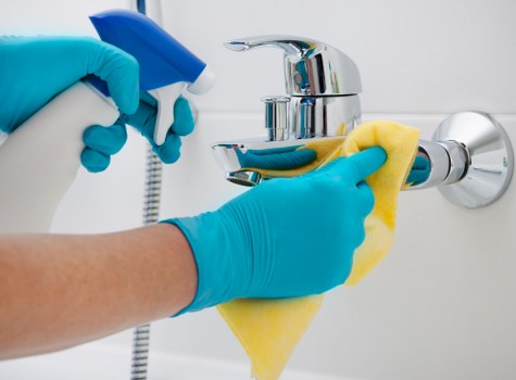 Professional cleaning team working in a Wimbledon apartment