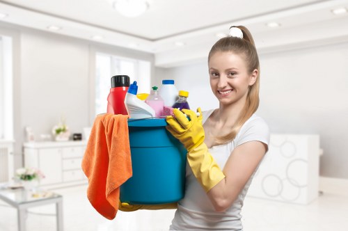Respectful probate and downsizing clearance in Wimbledon